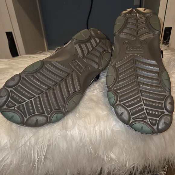 Bodega All Terrain CROCS  Brown and Tan - Picture 3 of 5